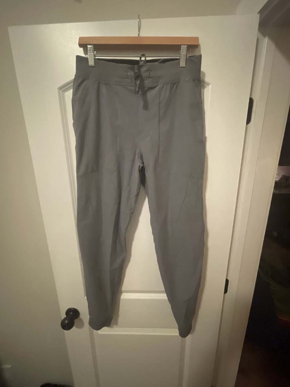 Lululemon Gray Athletic Jogger Pants Size M